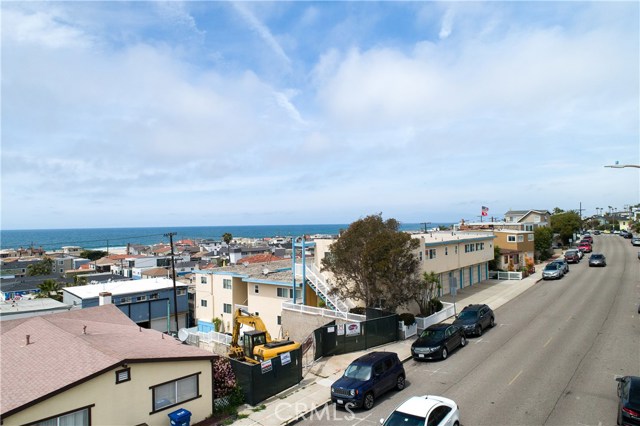 1650 Manhattan Avenue, Hermosa Beach, California 90254, ,Residential Income,Sold,Manhattan,SB18090730