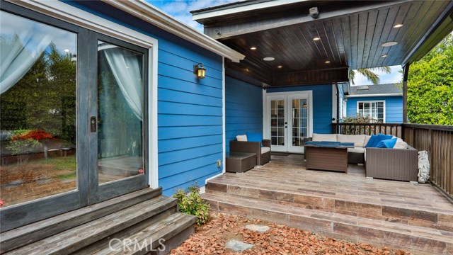 2204 Robinson Street, Redondo Beach, California 90278, 2 Bedrooms Bedrooms, ,2 BathroomsBathrooms,Residential,Sold,Robinson,PV20074273