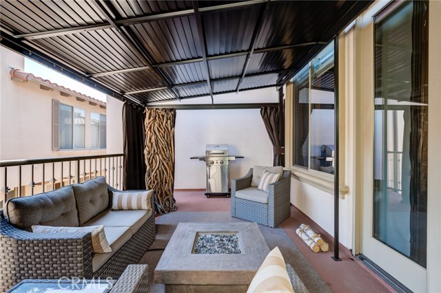 2619 Carnegie Lane, Redondo Beach, California 90278, 3 Bedrooms Bedrooms, ,2 BathroomsBathrooms,Residential,Sold,Carnegie,PV20221187