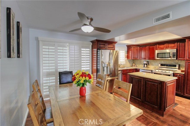 107 Helberta Avenue, Redondo Beach, California 90277, 3 Bedrooms Bedrooms, ,3 BathroomsBathrooms,Residential,Sold,Helberta,CV20148362