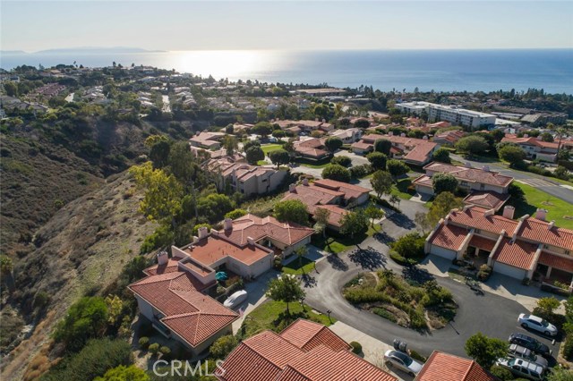 8 Peartree Lane, Rolling Hills Estates, California 90274, 2 Bedrooms Bedrooms, ,2 BathroomsBathrooms,Residential,Sold,Peartree,PV18179974