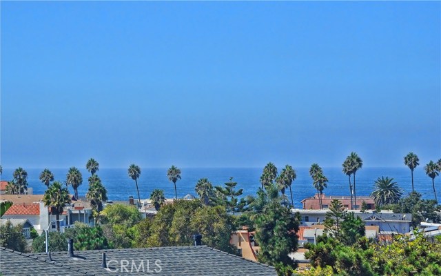 325 Avenue G, Redondo Beach, California 90277, 4 Bedrooms Bedrooms, ,2 BathroomsBathrooms,Residential,Sold,Avenue G,SB18227569