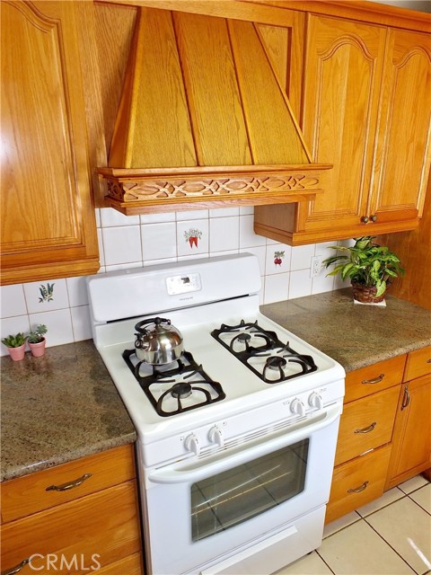 2605 182nd Place, Redondo Beach, California 90278, 2 Bedrooms Bedrooms, ,1 BathroomBathrooms,Residential,Sold,182nd,PW19189131