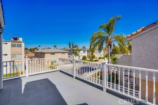 2612 Gates Avenue, Redondo Beach, California 90278, 2 Bedrooms Bedrooms, ,2 BathroomsBathrooms,Residential,Sold,Gates,SB21024956