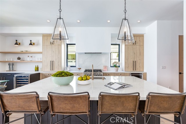 2003 Gates Avenue, Redondo Beach, California 90278, 4 Bedrooms Bedrooms, ,4 BathroomsBathrooms,Residential,Sold,Gates,SB21078366