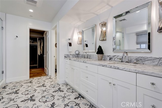 420 31st Street, Manhattan Beach, California 90266, 5 Bedrooms Bedrooms, ,2 BathroomsBathrooms,Residential,Sold,31st,SB20242729
