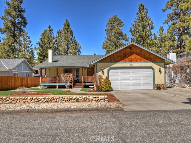 Detail Gallery Image 1 of 1 For 537 E Fairway Bld, –,  CA 92314 - 3 Beds | 2 Baths