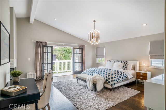 2301 Walnut Avenue, Manhattan Beach, California 90266, 4 Bedrooms Bedrooms, ,3 BathroomsBathrooms,Residential,Sold,Walnut,SB19070535