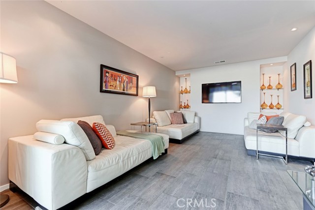 1818 Spreckels Lane, Redondo Beach, California 90278, 4 Bedrooms Bedrooms, ,3 BathroomsBathrooms,Residential,Sold,Spreckels,SB17228588