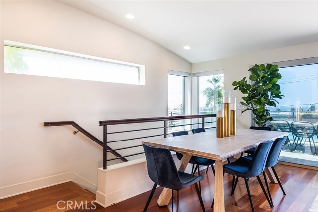 1523 Manhattan Avenue, Hermosa Beach, California 90254, 4 Bedrooms Bedrooms, ,5 BathroomsBathrooms,Residential,Sold,Manhattan,SB18207493