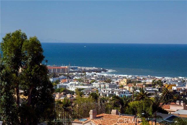 Ocean view from rooftop deck