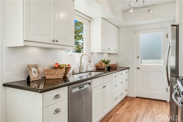 2509 Fisk Lane, Redondo Beach, California 90278, 3 Bedrooms Bedrooms, ,2 BathroomsBathrooms,Residential,Sold,Fisk,PV20203875