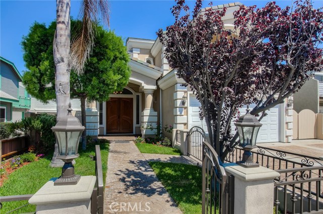 2225 Robinson Street, Redondo Beach, California 90278, 5 Bedrooms Bedrooms, ,3 BathroomsBathrooms,Residential,Sold,Robinson,SB17176979