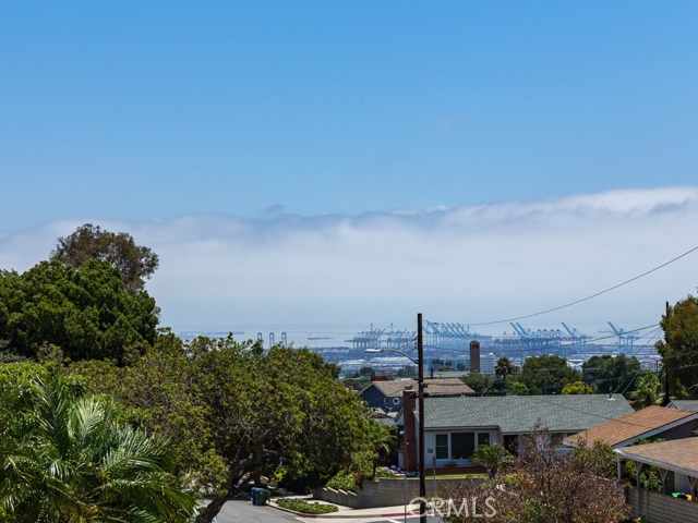 2031 Summerland Street, Rancho Palos Verdes, California 90275, 4 Bedrooms Bedrooms, ,2 BathroomsBathrooms,Residential,Sold,Summerland,PV17156760