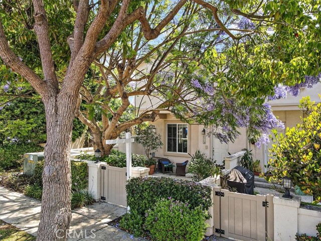 630 Meyer Lane, Redondo Beach, California 90278, 3 Bedrooms Bedrooms, ,2 BathroomsBathrooms,Residential,Sold,Meyer,SB21106616