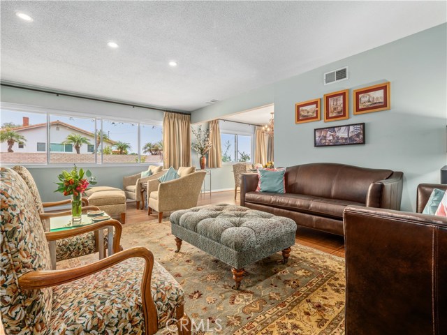 28219 Hazelridge Drive, Rancho Palos Verdes, California 90275, 4 Bedrooms Bedrooms, ,1 BathroomBathrooms,Residential,Sold,Hazelridge,PV20186550