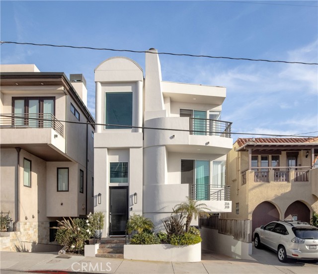 316 26th Street, Hermosa Beach, California 90254, 4 Bedrooms Bedrooms, ,2 BathroomsBathrooms,Residential,Sold,26th,SB21076670