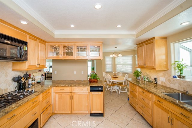 113 Guadalupe Avenue, Redondo Beach, California 90277, 4 Bedrooms Bedrooms, ,3 BathroomsBathrooms,Residential,Sold,Guadalupe,IG18073720