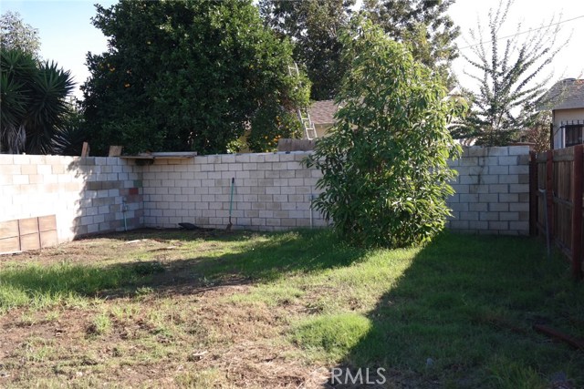 2 Bed Home for Sale in Compton, California