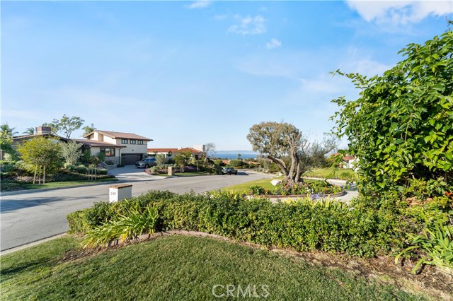 2115 Via Visalia, Palos Verdes Estates, California 90274, 3 Bedrooms Bedrooms, ,2 BathroomsBathrooms,Residential,Sold,Via Visalia,SB20261092