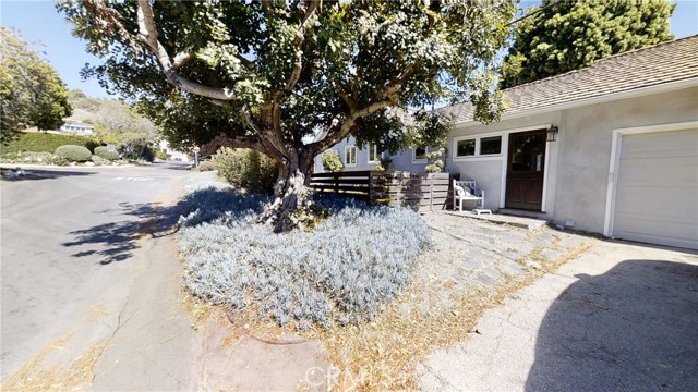 2301 Via Rivera, Palos Verdes Estates, California 90274, 3 Bedrooms Bedrooms, ,2 BathroomsBathrooms,Residential,Sold,Via Rivera,PV20112538