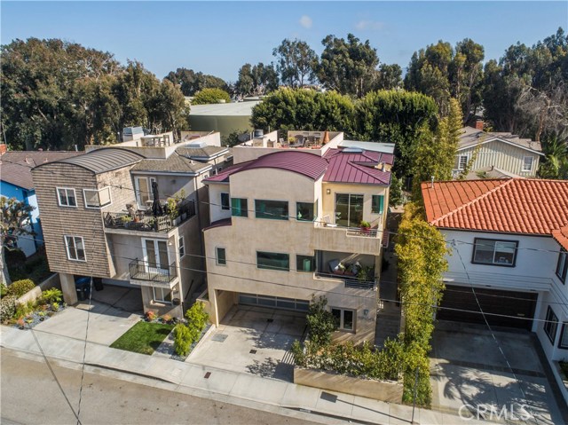 1220 17th Street, Hermosa Beach, California 90254, 4 Bedrooms Bedrooms, ,3 BathroomsBathrooms,Residential,Sold,17th,SB18159711