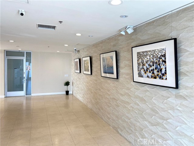 2 Bed Home for Sale in Los Angeles, California