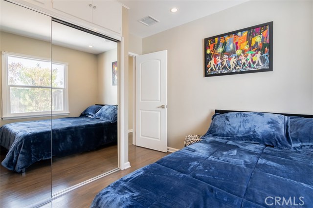 1426 Marine Avenue, Manhattan Beach, California 90266, 2 Bedrooms Bedrooms, ,1 BathroomBathrooms,Residential,Sold,Marine,SB18274814