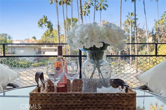 1 Bed Home for Sale in Los Angeles, California