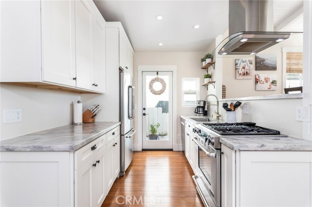 1723 Axenty Way, Redondo Beach, California 90278, 3 Bedrooms Bedrooms, ,1 BathroomBathrooms,Residential,Sold,Axenty,SB18246740