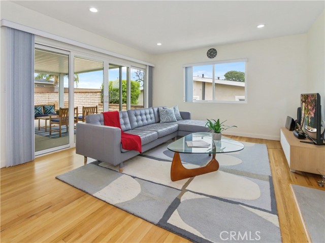 Indoor/Outdoor Living