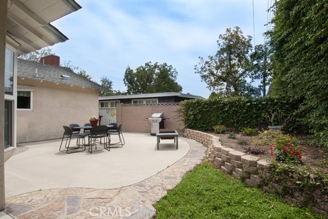 Ari Schauder Presents 11651 Martha Ann Drive Rossmoor Ca 90720 Sold