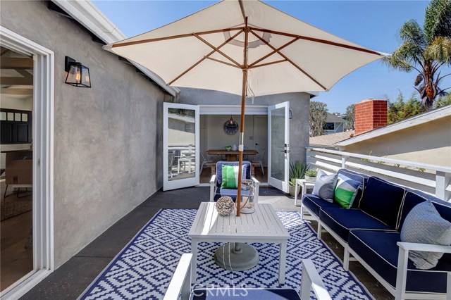 3528 Maple Avenue, Manhattan Beach, California 90266, 3 Bedrooms Bedrooms, ,2 BathroomsBathrooms,Residential,Sold,Maple,SB18217502