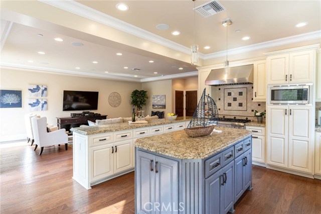 2101 Faymont Avenue, Manhattan Beach, California 90266, 4 Bedrooms Bedrooms, ,4 BathroomsBathrooms,Residential,Sold,Faymont,SB19142312