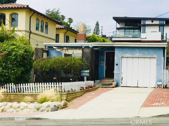 923 Duncan Avenue, Manhattan Beach, California 90266, 2 Bedrooms Bedrooms, ,1 BathroomBathrooms,Residential,Sold,Duncan,SB19132021