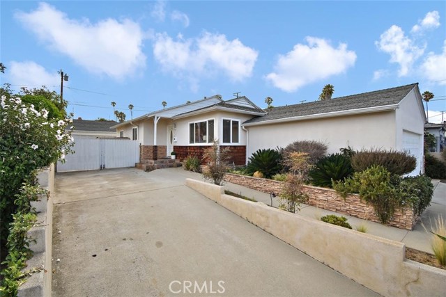 517 Blossom Lane, Redondo Beach, California 90278, 3 Bedrooms Bedrooms, ,1 BathroomBathrooms,Residential,Sold,Blossom,SB20134246