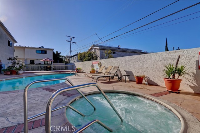 2611 Ruhland Avenue, Redondo Beach, California 90278, 2 Bedrooms Bedrooms, ,1 BathroomBathrooms,Residential,Sold,Ruhland,SB18200356