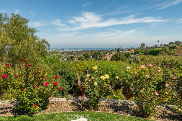 8 Bridle Lane, Rancho Palos Verdes, California 90275, 5 Bedrooms Bedrooms, ,3 BathroomsBathrooms,Residential,Sold,Bridle,PV21121349