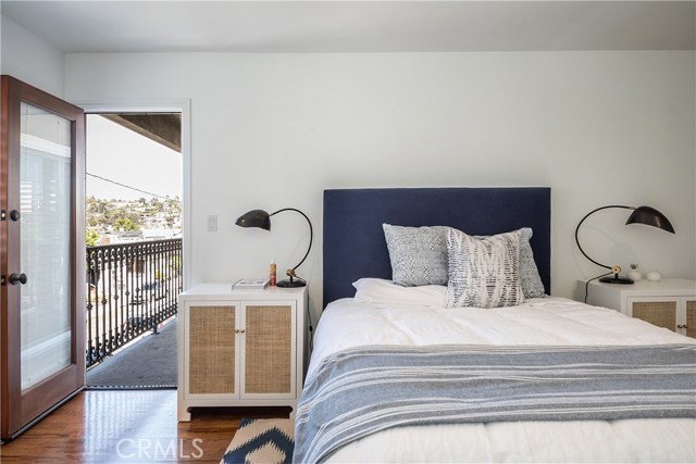 330 28th Street, Hermosa Beach, California 90254, 3 Bedrooms Bedrooms, ,2 BathroomsBathrooms,Residential,Sold,28th,SB19223758