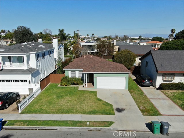 1311 18th Street, Manhattan Beach, California 90266, 2 Bedrooms Bedrooms, ,1 BathroomBathrooms,Residential,Sold,18th,SB21033175
