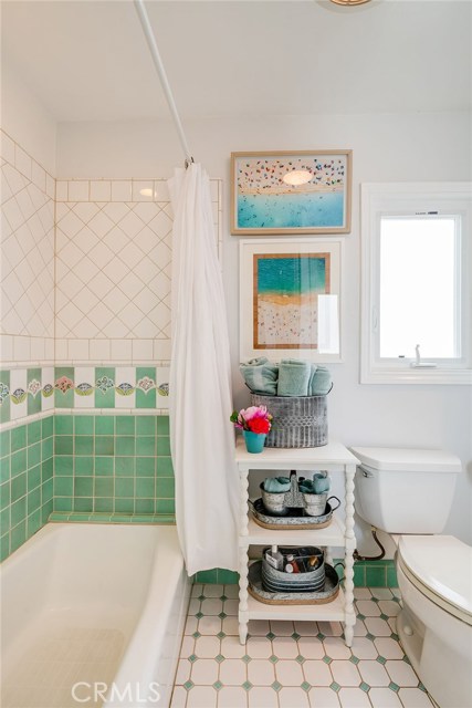 3213 Valley Drive, Manhattan Beach, California 90266, 3 Bedrooms Bedrooms, ,3 BathroomsBathrooms,Residential,Sold,Valley,SB21017306