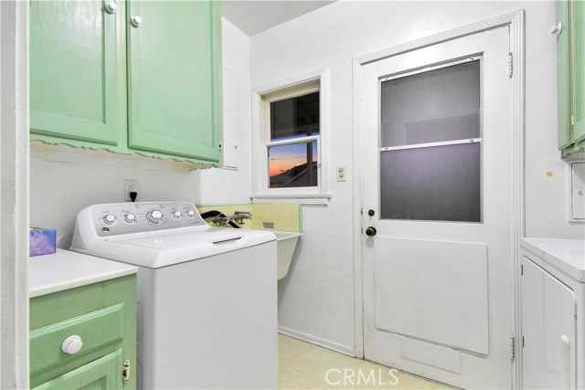 727 Avenue B, Redondo Beach, California 90277, 2 Bedrooms Bedrooms, ,1 BathroomBathrooms,Residential,Sold,Avenue B,SB20142924