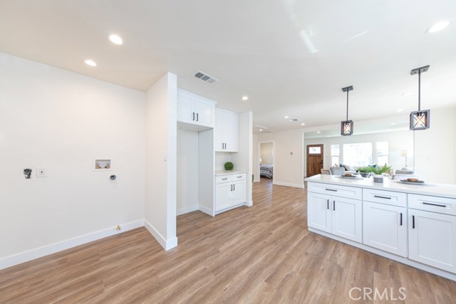 5 Bed Home for Sale in Los Angeles, California