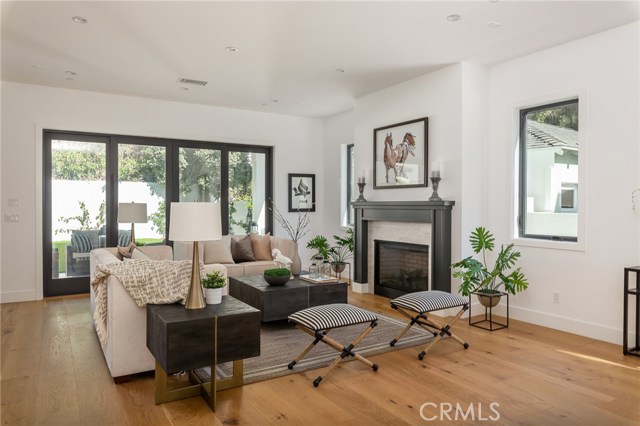 2400 John Street, Manhattan Beach, California 90266, 5 Bedrooms Bedrooms, ,2 BathroomsBathrooms,Residential,Sold,John,SB19208383