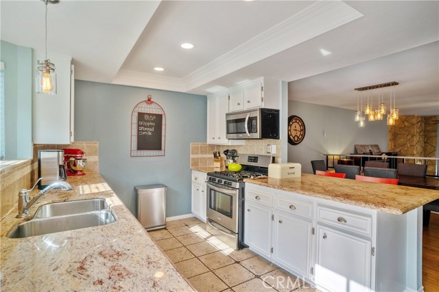 2004 Vanderbilt Lane, Redondo Beach, California 90278, 2 Bedrooms Bedrooms, ,1 BathroomBathrooms,Residential,Sold,Vanderbilt,SB18296185