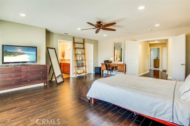 202 Lucia Avenue, Redondo Beach, California 90277, 4 Bedrooms Bedrooms, ,3 BathroomsBathrooms,Residential,Sold,Lucia,PV17247828