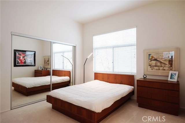 116 26th Street, Manhattan Beach, California 90266, 2 Bedrooms Bedrooms, ,2 BathroomsBathrooms,Residential,Sold,26th,SB21017134