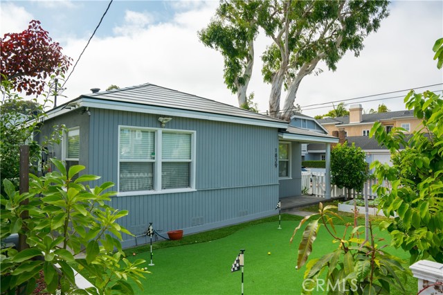 1829 Oak Avenue, Manhattan Beach, California 90266, 3 Bedrooms Bedrooms, ,2 BathroomsBathrooms,Residential,Sold,Oak,SB21146296