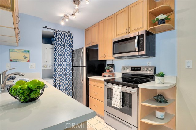 555 Esplanade, Redondo Beach, California 90277, 2 Bedrooms Bedrooms, ,2 BathroomsBathrooms,Residential,Sold,Esplanade,SB21016933