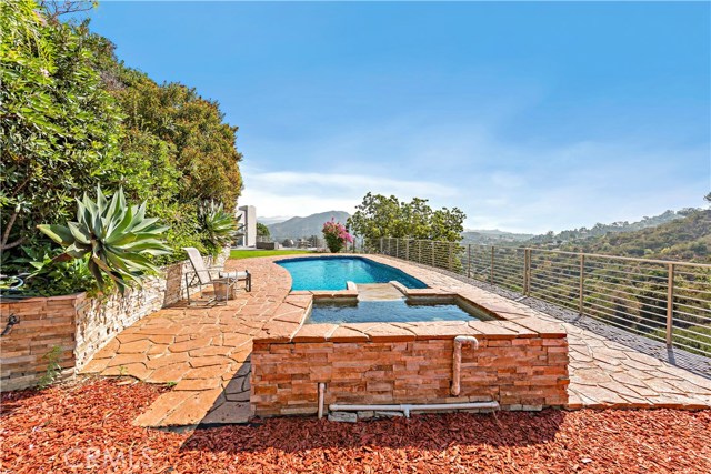 3 Bed Home for Sale in Los Angeles, California